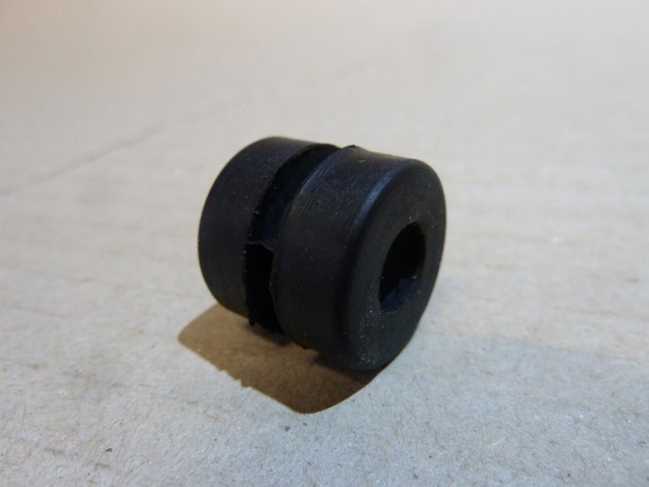 Air Cleaner Mounting Grommet (Late XJ)