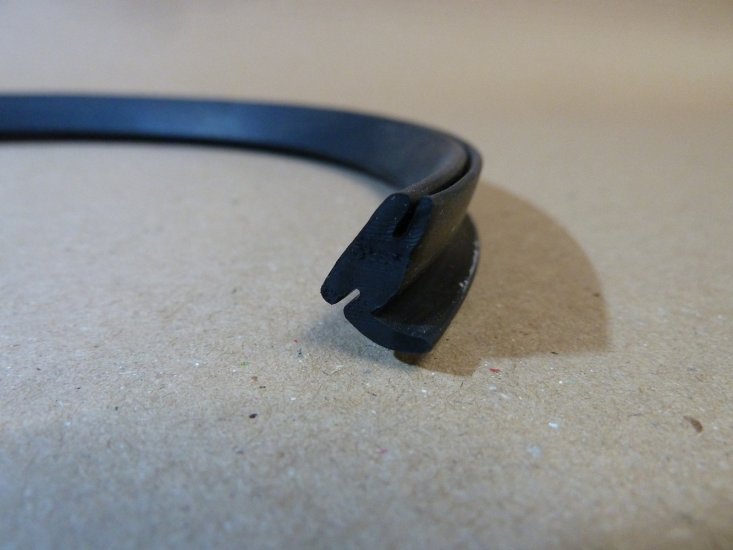 Quarter Light Hinge Pillar Seal