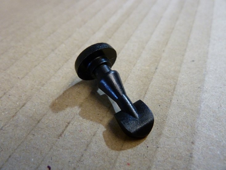 Trim 1/4 Turn Screw