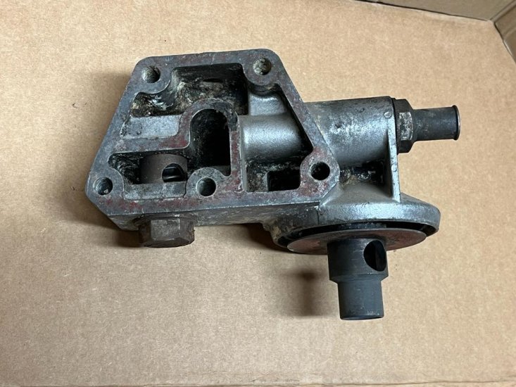 S/H - MK10 Oil filter head (5 bolt down facing filter) 10507