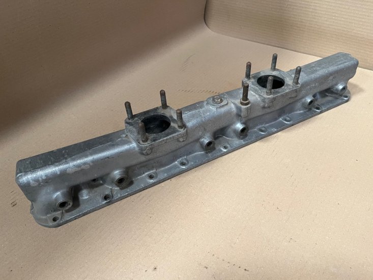S/H - Inlet Manifold (XK150) Original C14809