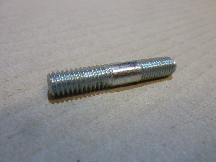 Manifold Exhaust Stud (6 Cyl)