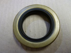Gearbox Rear Oil Seal (XK/E Type 3.8)