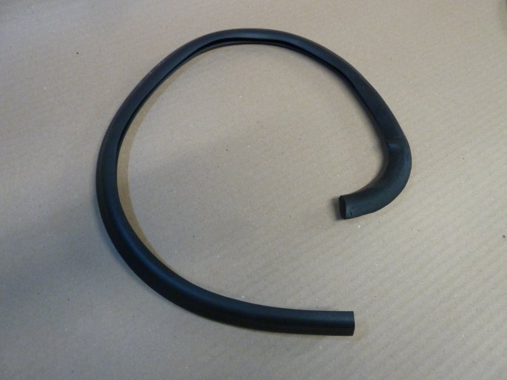 B Post Rubber RH (Best)