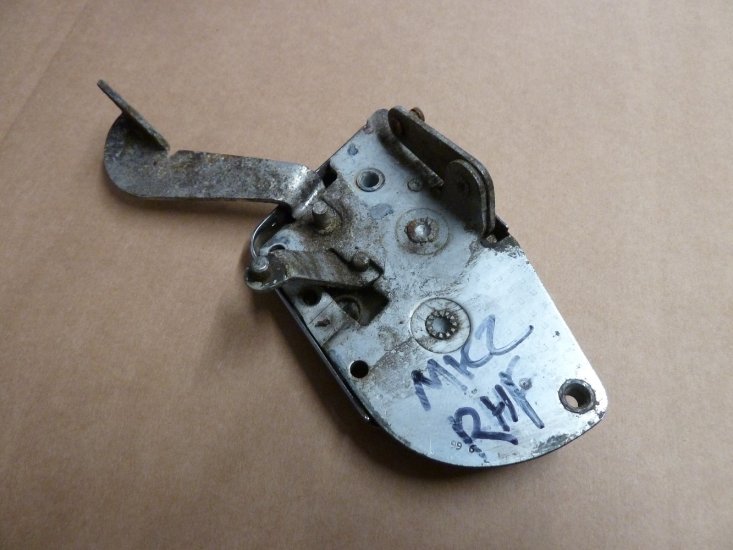 S/H - Door lock assy RHF (MK2)