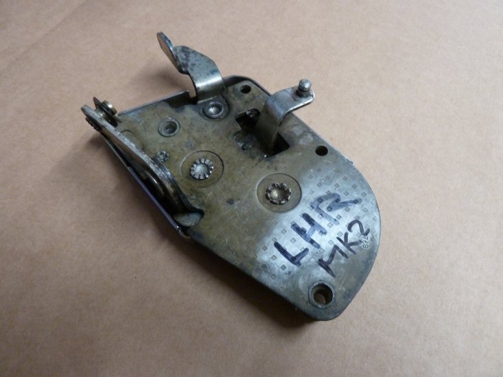 S/H - Door lock assy LHR (MK2)