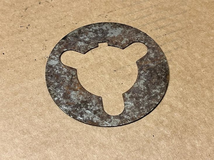 S/H - Crankshaft oil thrower (6 Cyl)