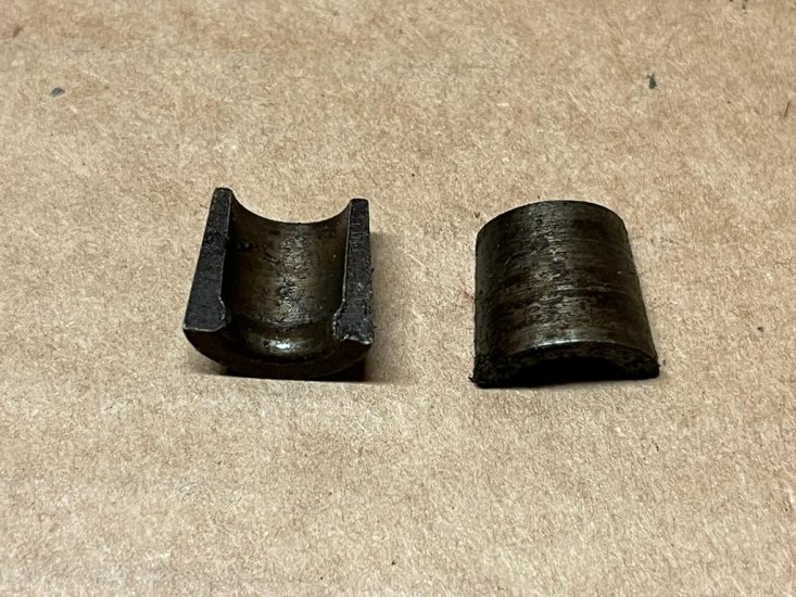 S/H - Valve retaining cotter (most 6 cyl) Per pair (Long)
